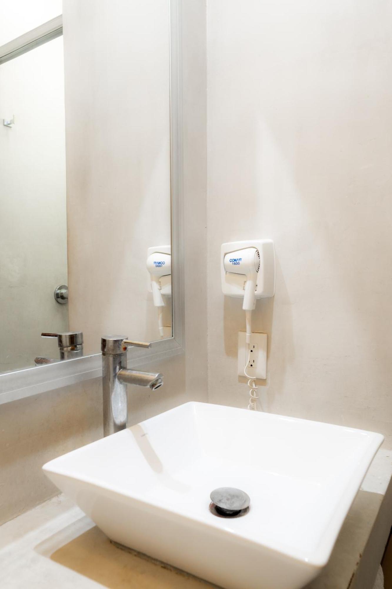Hotel Urban 101 Chetumal Kültér fotó